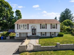 403 Aetna St, Fall River, MA 02721
