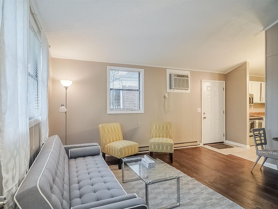 2nd image of 1025B Petway Ave