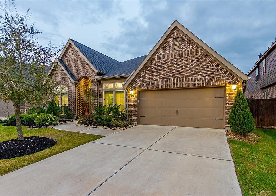 1st image of 1618 Bayou Bend Ln