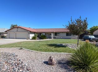 7953 Montrose Ave, Hesperia, CA 92345