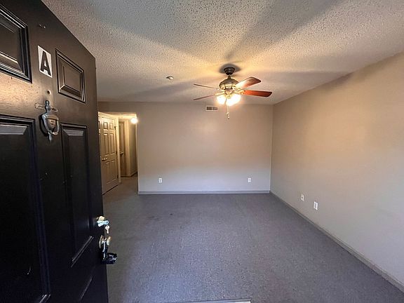 4th image of 5005 Chancellor Sq NW