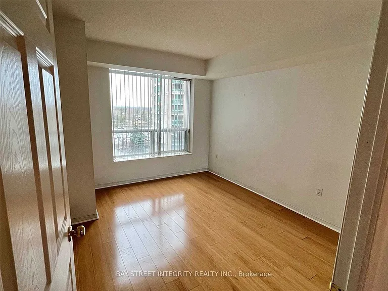 8 Pemberton Ave #709 — Photo 12