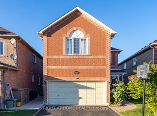 5268 Floral Hill Cres, Mississauga, ON L5V 1V4