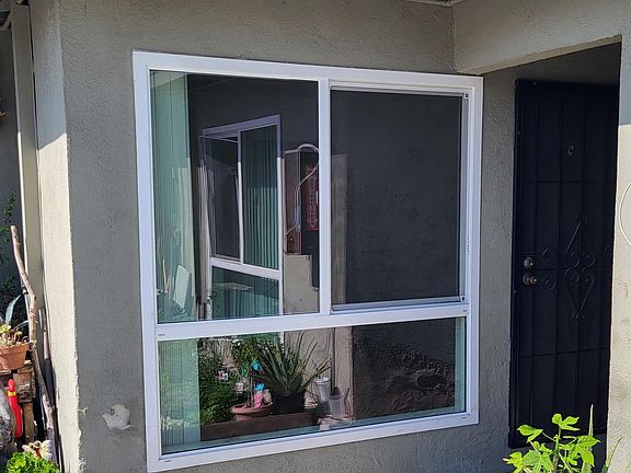 2nd image of 956 S Gilbuck Dr APT C