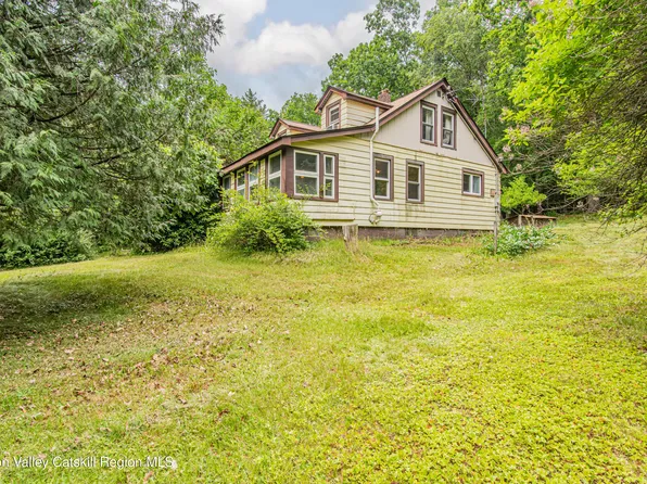 93 Yeagerville Road, Napanoch, NY 12458
