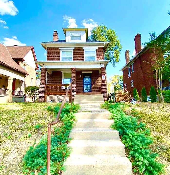 1610 N 4th St