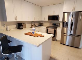 11540 SW 2nd St APT 101K, Sweetwater, FL 33174