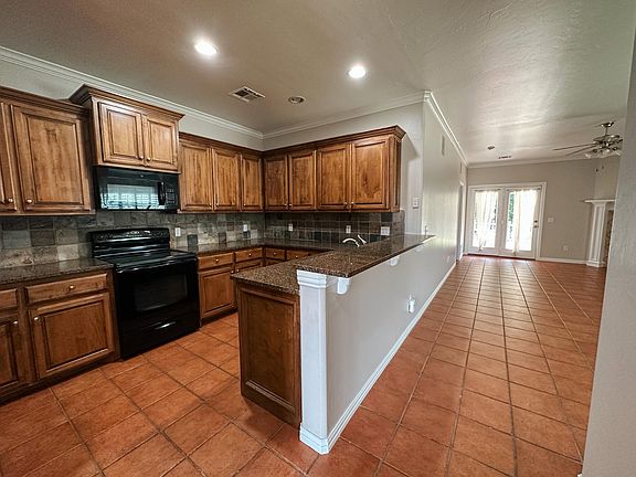 4th image of 1345 Cedar Creek Dr