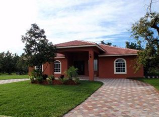 27502 SW 162 Ct, Miami, FL 33030