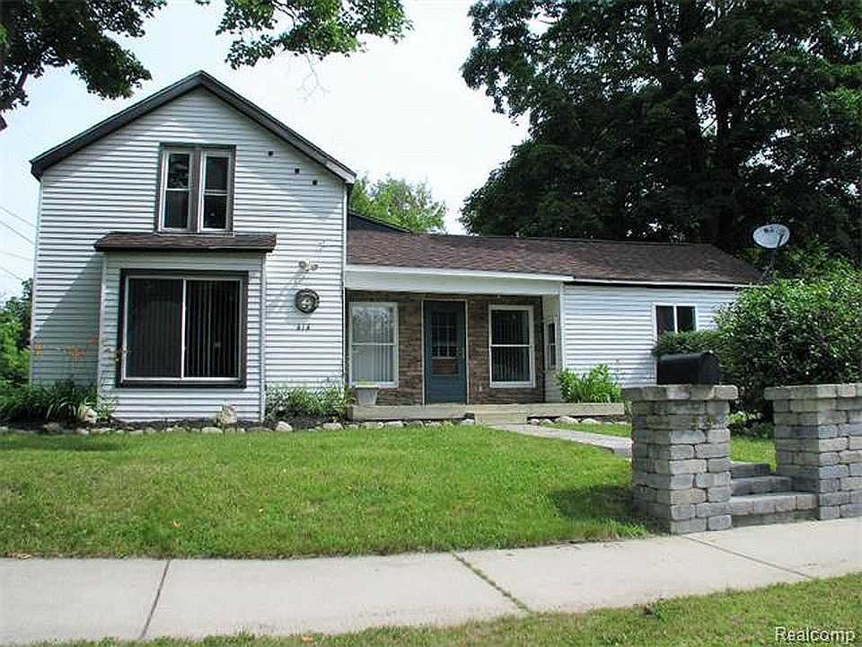 1st image of 414 Oakland St