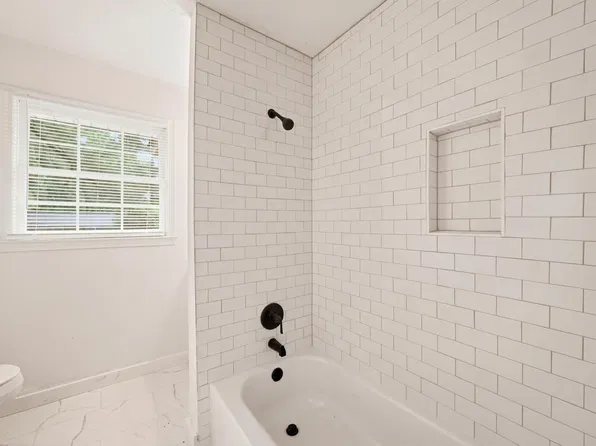 908 Woodale Cir, Columbia, SC 29203