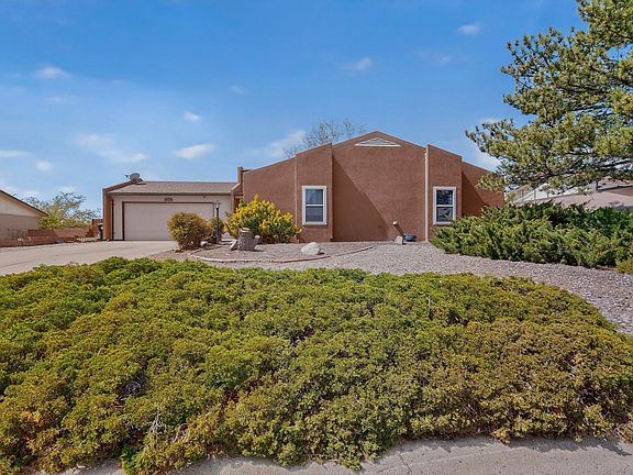 3rd image of 717 Casper Rd SE