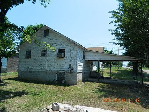 2nd image of 206 Cline St