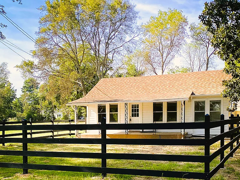Front view from driveway