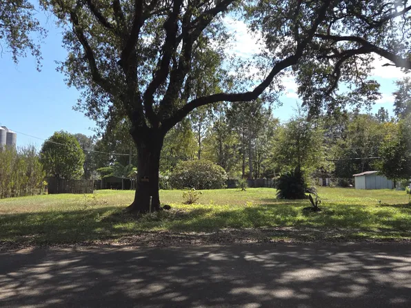 21324 Seminole St, Florala, AL 36442