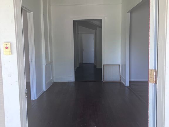 2nd image of 118 E Leona St #A