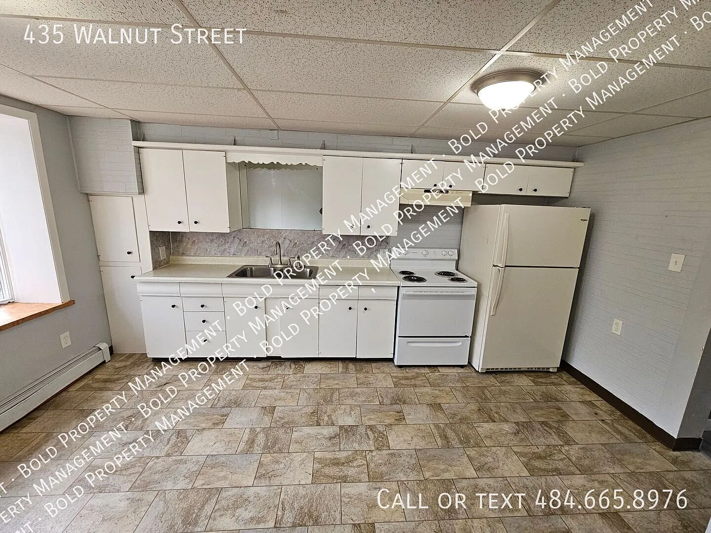 Nice 2 story home, 3 bedrooms 1 bath, with newer floors, newer fridge and washing machine. Includ... — Photo 3