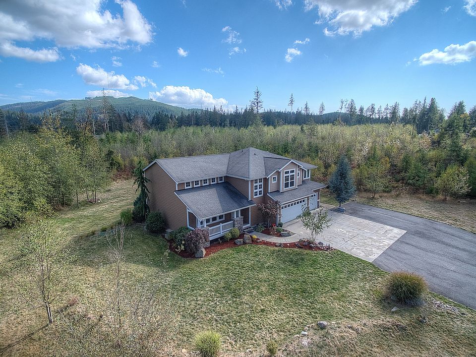 1st image of 590 Fern Ln W