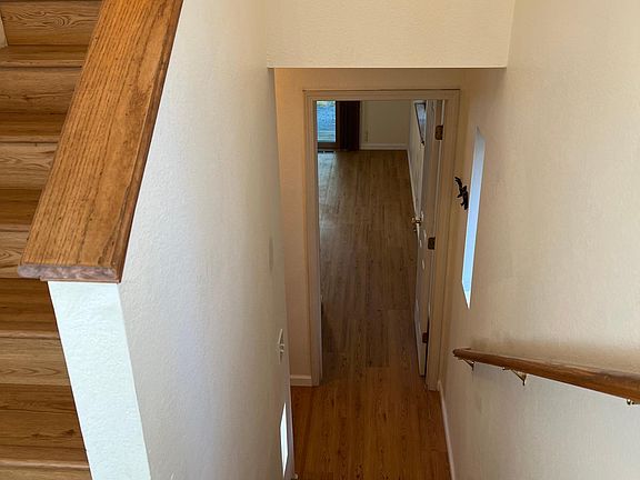 5th image of 952 Tallac Ave Unit B