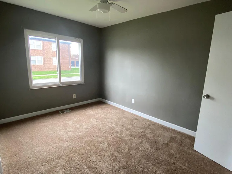 2039 Warrensville Center Rd #2 — Photo 2