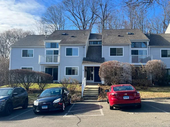 9 Brookwood Drive APT B, Rocky Hill, CT 06067