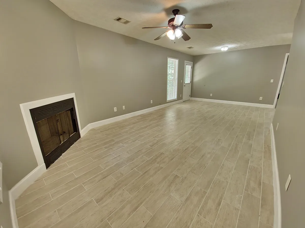 Building Photo - 142 Mobley Ct #142