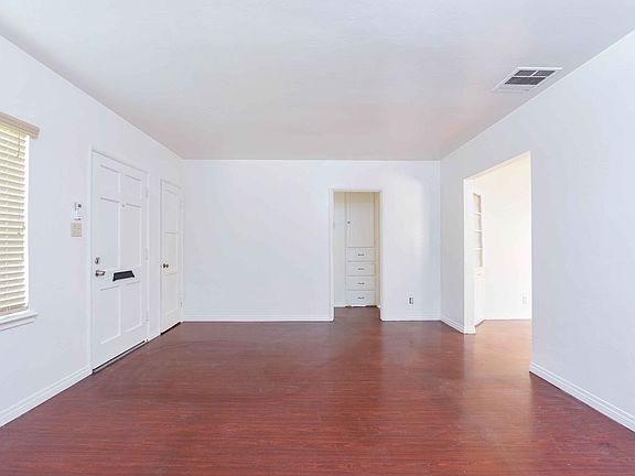 2nd image of 343 E 28th St