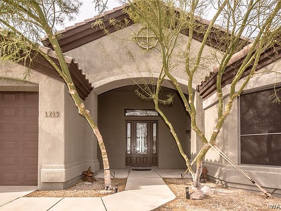 2nd image of 1215 Inverness Court