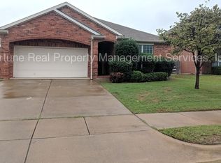 1109 Skylark Dr, Burleson, TX 76028