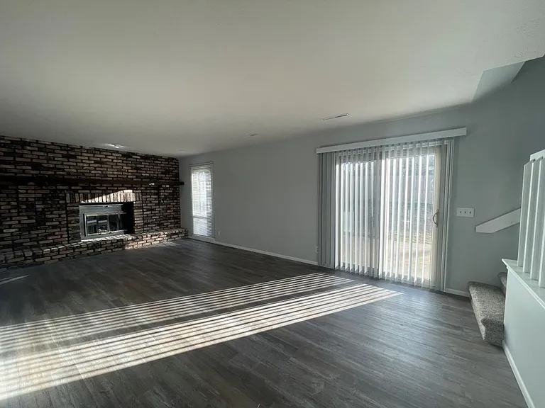 11803 S 27th St — Photo 12
