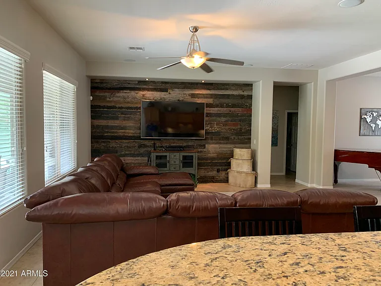 1608 W White Feather Ln — Photo 27
