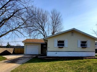 172 Yuma Ln, Carol Stream, IL 60188