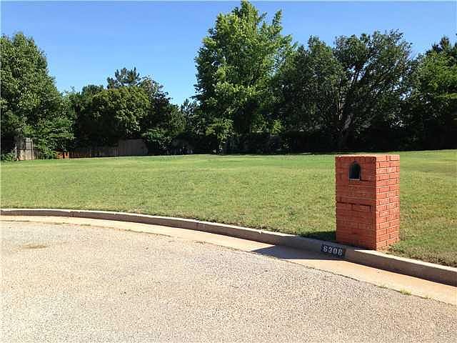 1st image of 6308 Winfield Dr #15