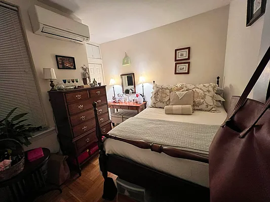 Rented by Bond New York | media 16