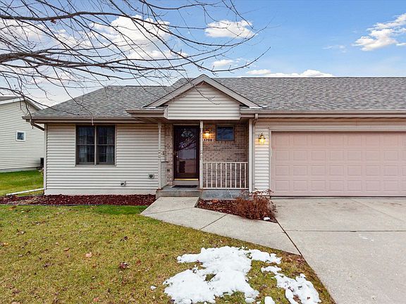 3rd image of 3708 Sandhill Dr #B