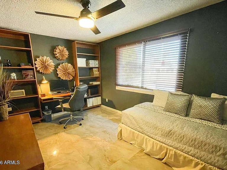 1255 E Riviera Dr — Photo 8