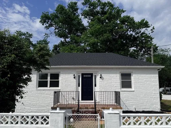 7701 Gunther Rd, Glen Burnie, MD 21060