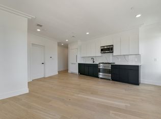 51 Leo M Birmingham Pkwy #R404, Brighton, MA 02135