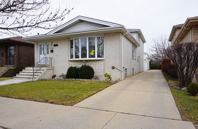 1st image of 3713 N Oak Park Ave