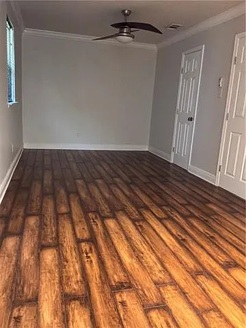 1401 Farrington Dr — Photo 12
