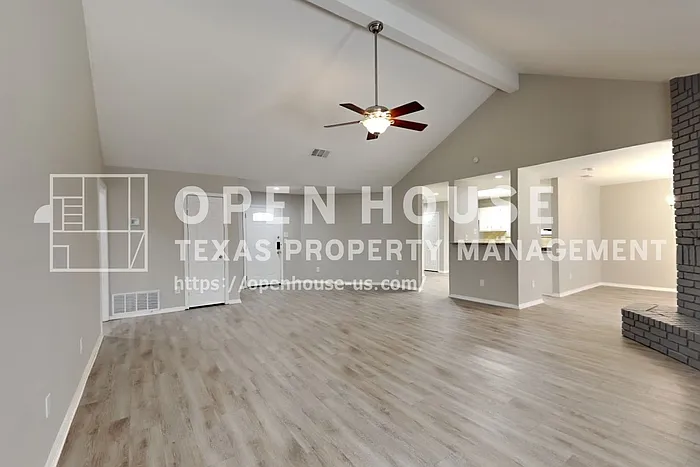 3 bed, 2.0 bath, 1904 sqft, $2,640 — Photo 4