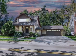 233 Gardenia Ave, Royal Oak, MI 48067