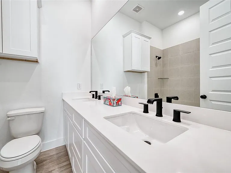 8107 Calhoun Rd — Photo 11
