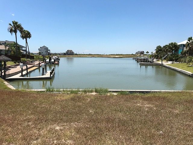 1st image of 14 Northpointe Dr