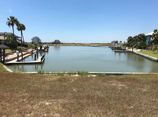 14 Northpointe Dr, Rockport, TX 78382