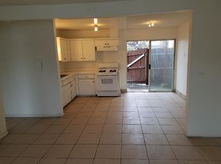 230 W South St, Rialto, CA 92376