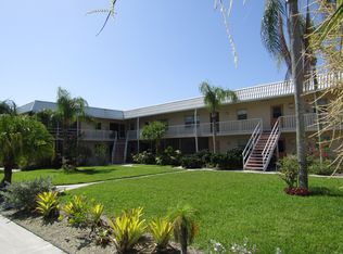 400 Base Ave E #1, Venice, FL 34285