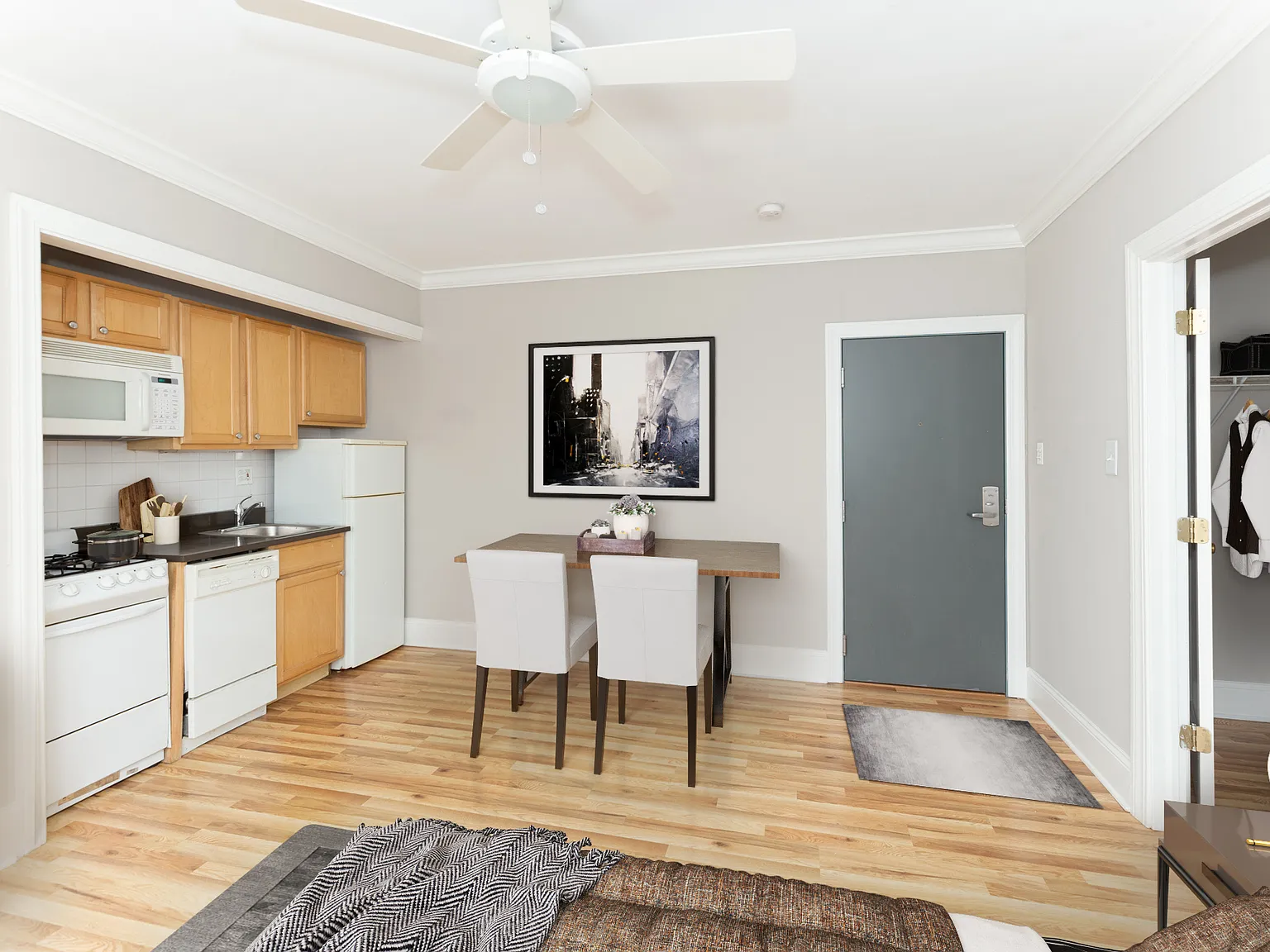 18 E. Elm — Photo 1