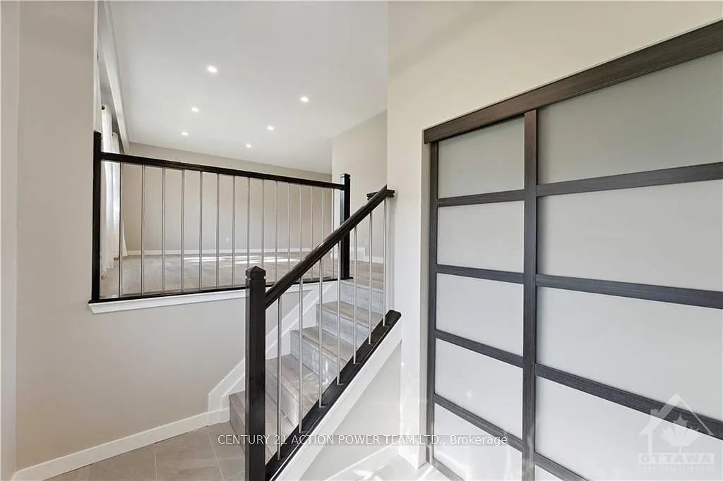 3 bed, $2,500 — Photo 3