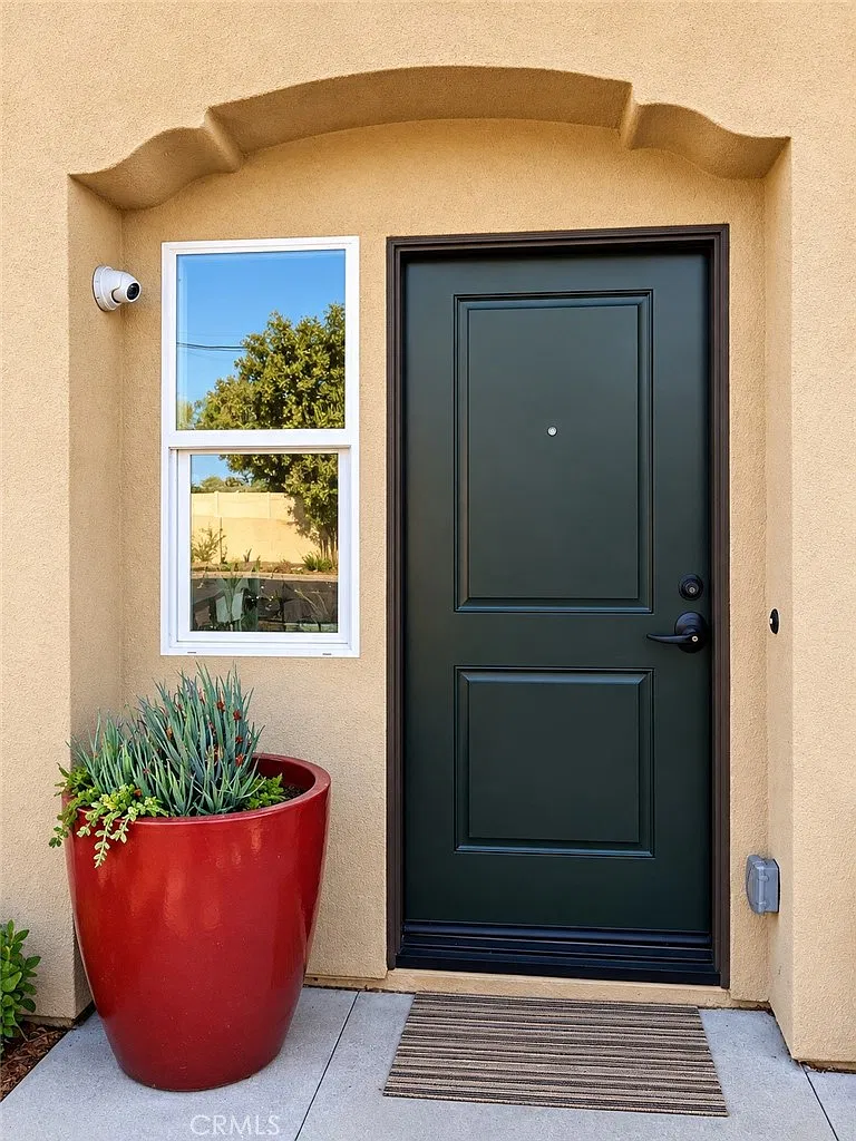 2 bed, 2.5 bath, 1356 sqft, $3,500 — Photo 3